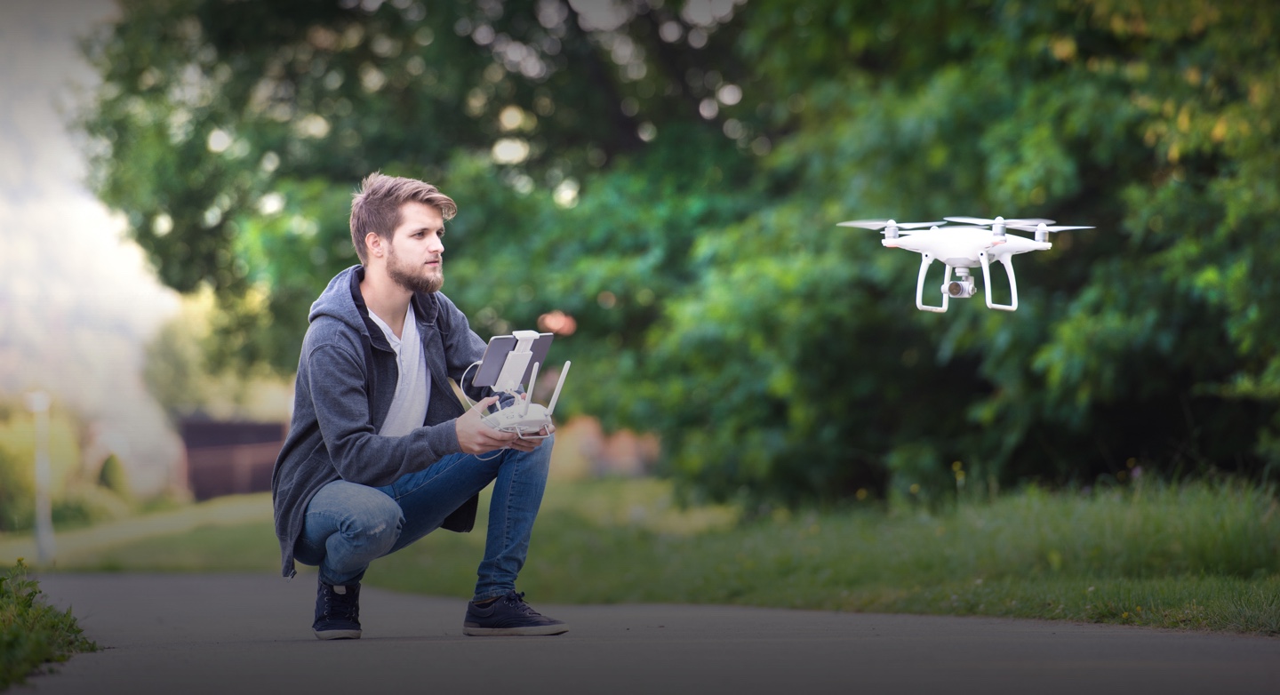 skyzr launcht wingman – weltweit erste automatisierte Risikoanalyse für Specific-Drohnenflüge